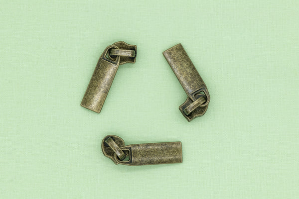 Zipper Pull - Straight (Selection Of Colours)