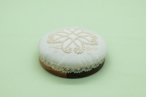 Tulip Candlewick Pincushion - Cream