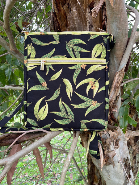 Multi Pocket Satchel Kit - Black/Green Gumleaves