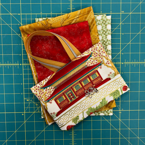 A Quilters Life - Octagon Wallet Kit Red