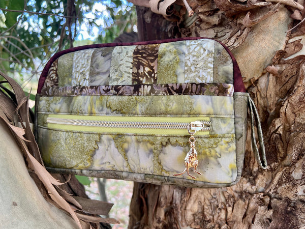 Kangaroo Pouch Kit - Batiks and Roo