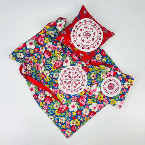 Margaret's Autumn Creative Escape Project - Red and Blue