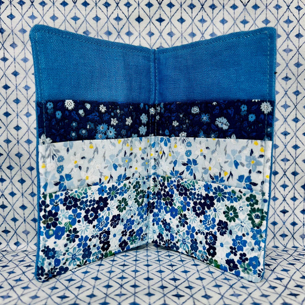 Margaret's Dutch Creative Escape Project - Bright Blue